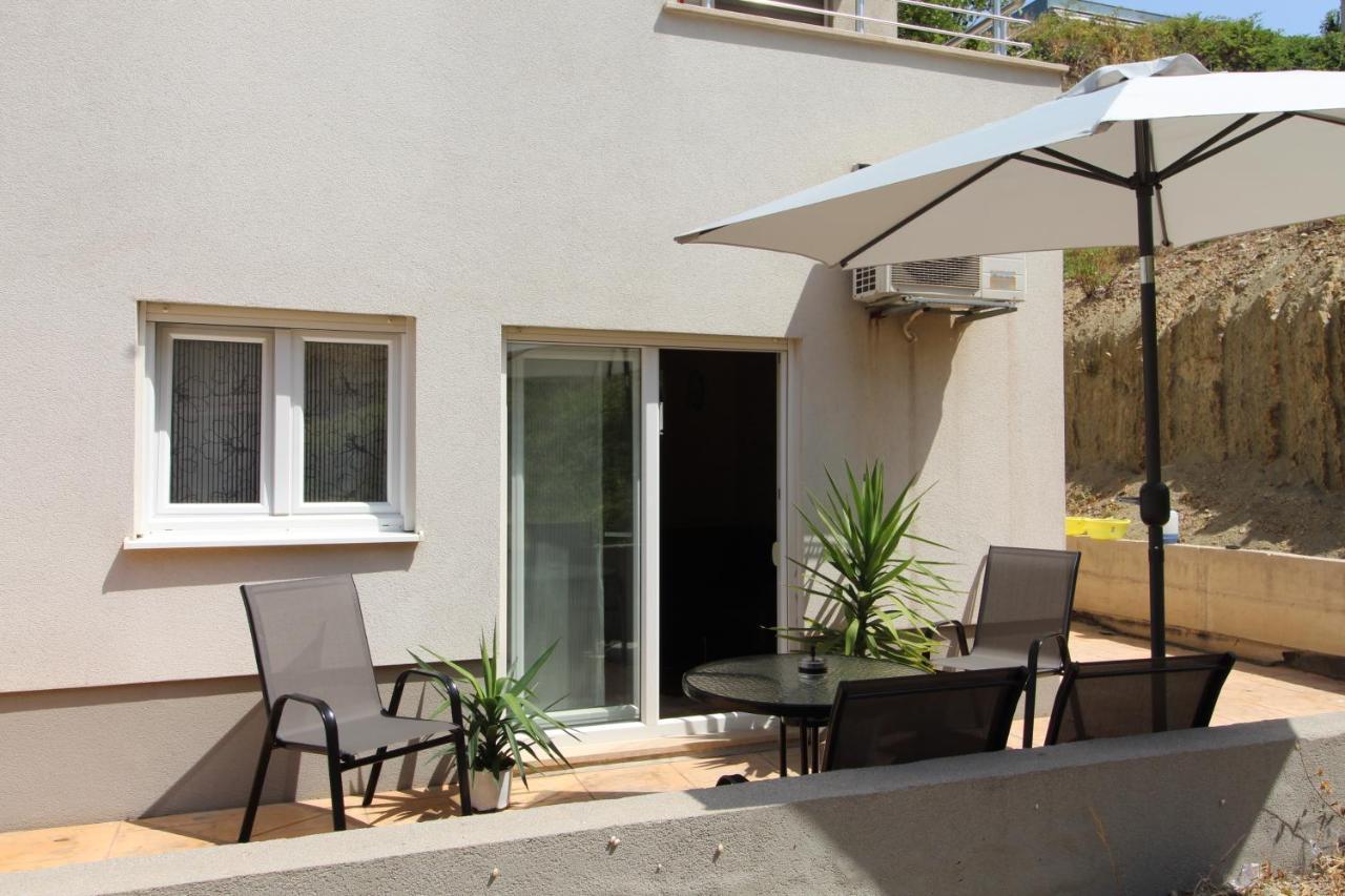 Macadamia Apartment With Garage Parking スプリト エクステリア 写真